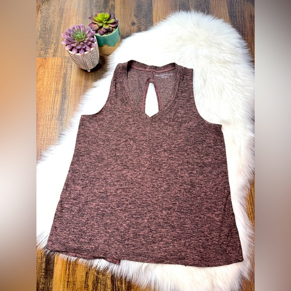 Beyond Yoga Featherweight All About It Split Back Tank - Picture 1 of 6